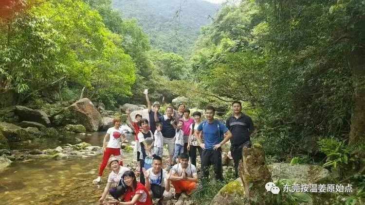 腎結石，輸尿管擴張，腎輕度積水